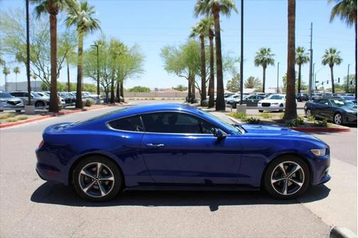 2016 Ford Mustang V6
