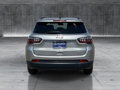 Billet Silver Metallic Clearcoat 2022 Jeep Compass Latitude
