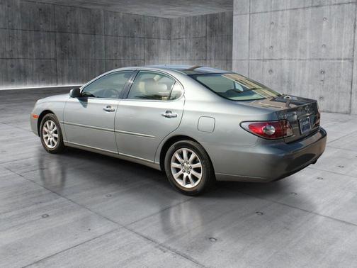 2004 Lexus ES 330 Base