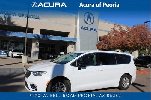 2024 Chrysler Pacifica Touring L