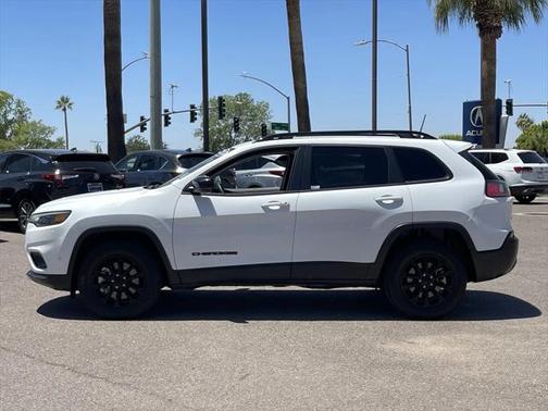2023 Jeep Cherokee Altitude