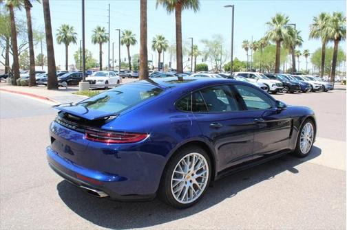 2020 Porsche Panamera E-Hybrid 4