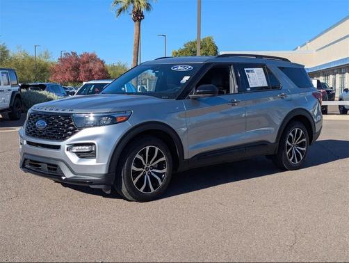 2023 Ford Explorer ST-Line
