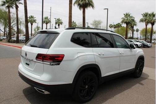 2022 Volkswagen Atlas 2.0T SE w/Technology