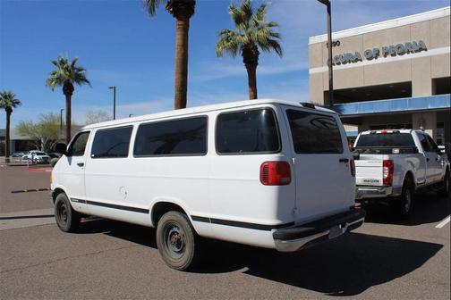 2002 Dodge Ram Wagon Premium