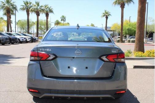 2023 Nissan Versa 1.6 SV