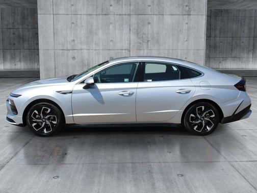 Aero Silver 2024 Hyundai SONATA SEL