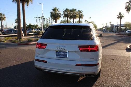 Glacier White 2019 Audi Q7 55 Premium Plus