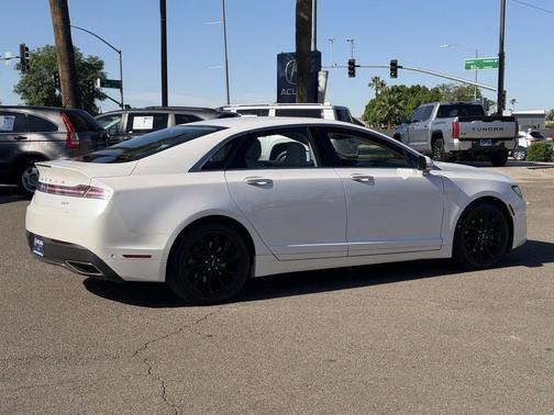 White Platinum Metallic Tri-Coat 2020 Lincoln MKZ Reserve
