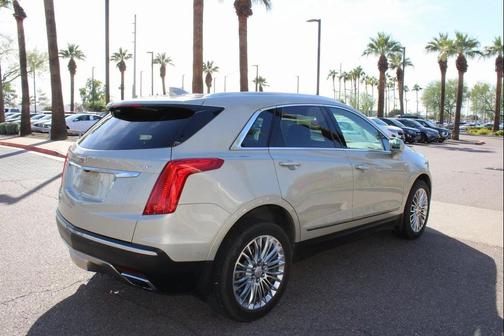 2017 Cadillac XT5 Platinum