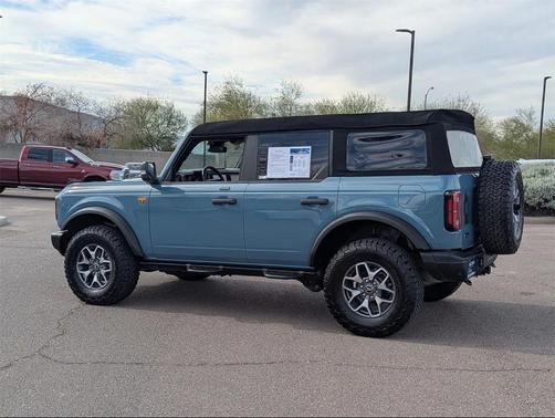 2023 Ford Bronco Badlands