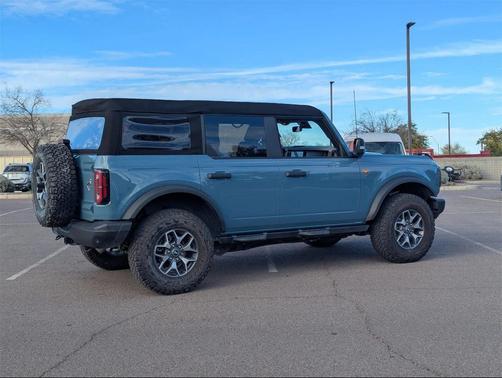 2023 Ford Bronco Badlands
