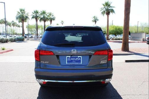 Modern Steel Metallic 2018 Honda Pilot Touring