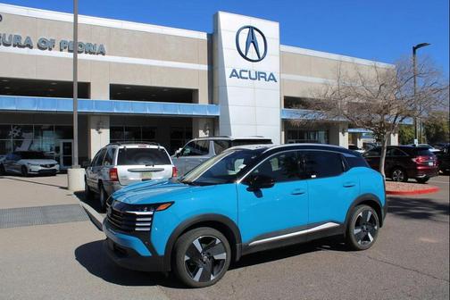 2025 Nissan Kicks SR