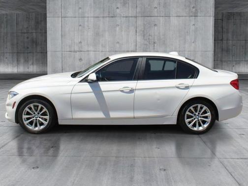 Alpine White 2018 BMW 320 i
