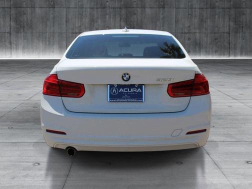 Alpine White 2018 BMW 320 i
