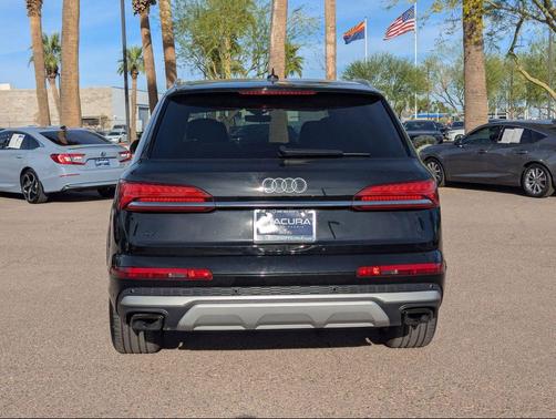 Carrara White 2025 Audi Q7 55 Premium Plus