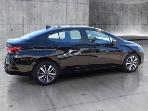 2023 Nissan Versa 1.6 SV