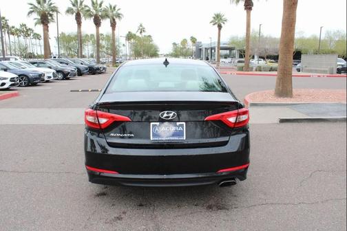 2017 Hyundai SONATA SE