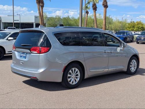 2019 Chrysler Pacifica Touring L