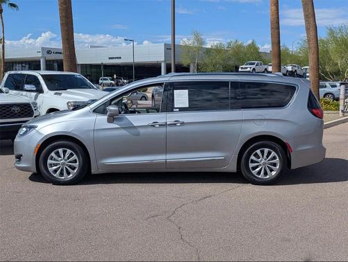2019 Chrysler Pacifica Touring L