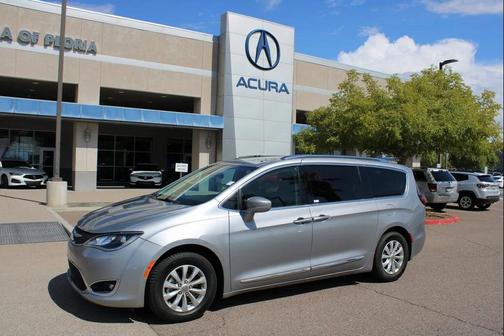 2019 Chrysler Pacifica Touring L
