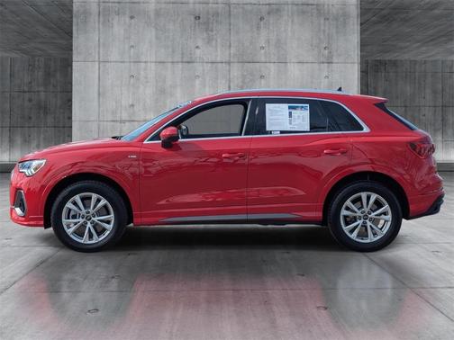 2025 Audi Q3 Premium 45 TFSI S line quattro Tiptronic