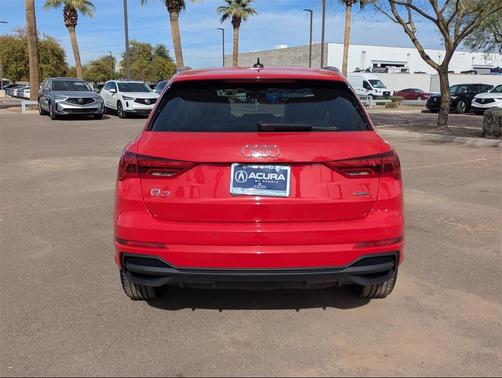 2025 Audi Q3 Premium 45 TFSI S line quattro Tiptronic