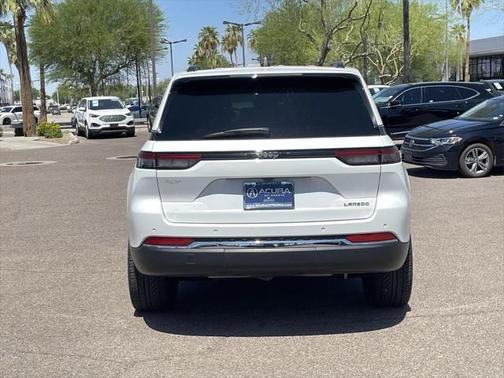 2023 Jeep Grand Cherokee Laredo