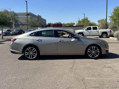 Mineral Gray Metallic 2022 Chevrolet Malibu FWD LT