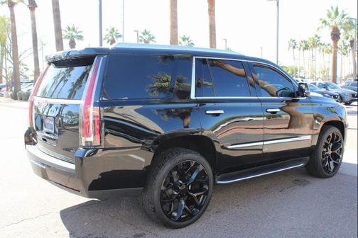 2019 Cadillac Escalade Luxury