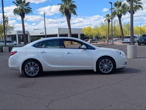 White Diamond Clearcoat 2014 Buick Verano Premium Group