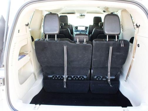 Silver Mist Clearcoat 2024 Chrysler Pacifica Touring L