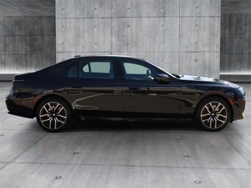 2024 BMW 740 740i