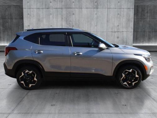 Steel Gray 2024 Kia Seltos EX