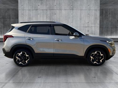 Steel Gray 2024 Kia Seltos EX