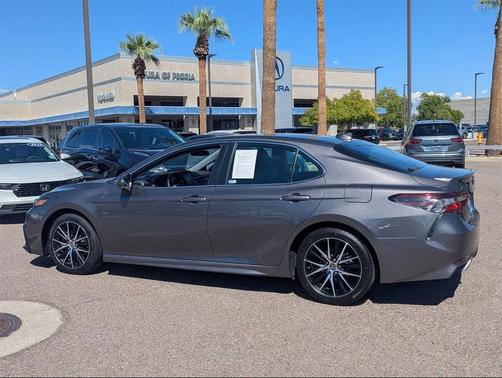 2023 Toyota Camry SE