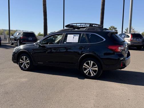 Crystal Black Silica 2019 Subaru Outback 2.5i Limited