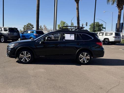 Crystal Black Silica 2019 Subaru Outback 2.5i Limited