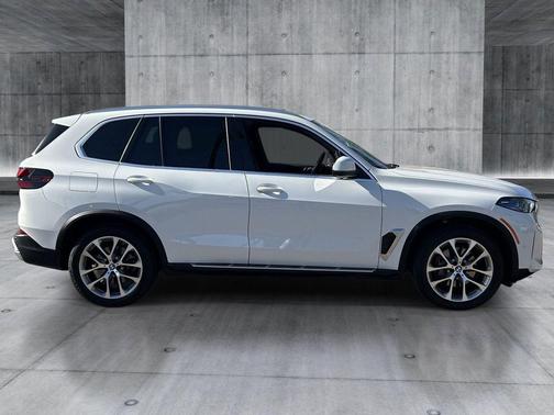 Alpine White 2026 BMW X5 xDrive40i