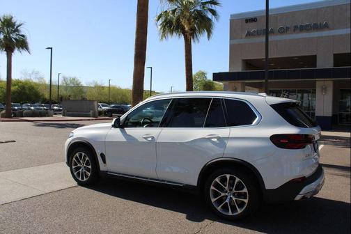 Alpine White 2026 BMW X5 xDrive40i