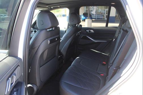 Alpine White 2026 BMW X5 xDrive40i