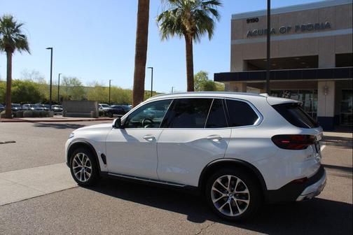 Alpine White 2026 BMW X5 xDrive40i