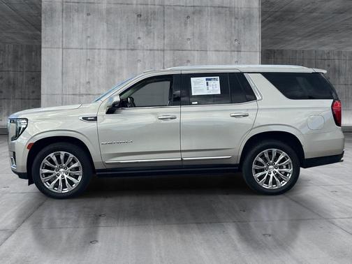 Pearl Beige Metallic 2022 GMC Yukon Denali
