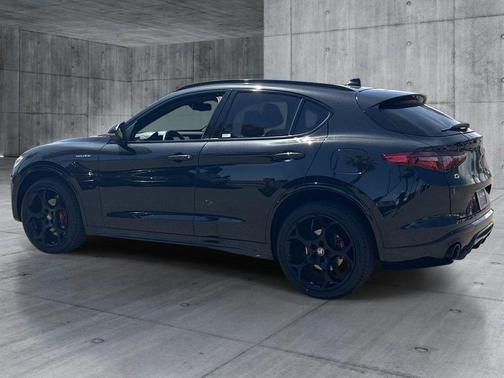 Vulcano Black Metallic 2022 Alfa Romeo Stelvio Ti