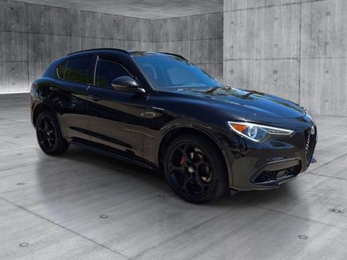 Vulcano Black Metallic 2022 Alfa Romeo Stelvio Ti