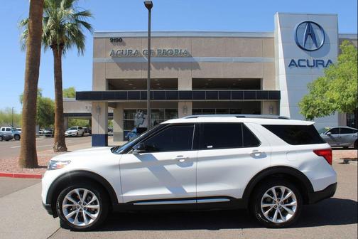 Star White Metallic Tri-Coat 2022 Ford Explorer Platinum