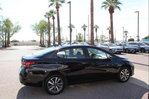 2023 Nissan Versa 1.6 SV