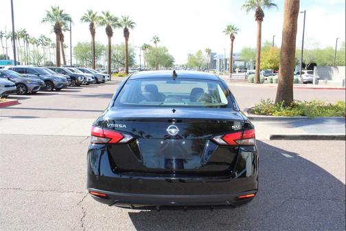 2023 Nissan Versa 1.6 SV