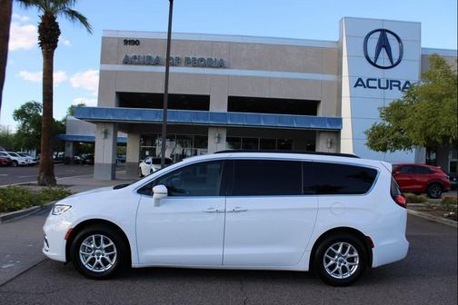 2022 Chrysler Pacifica Touring L